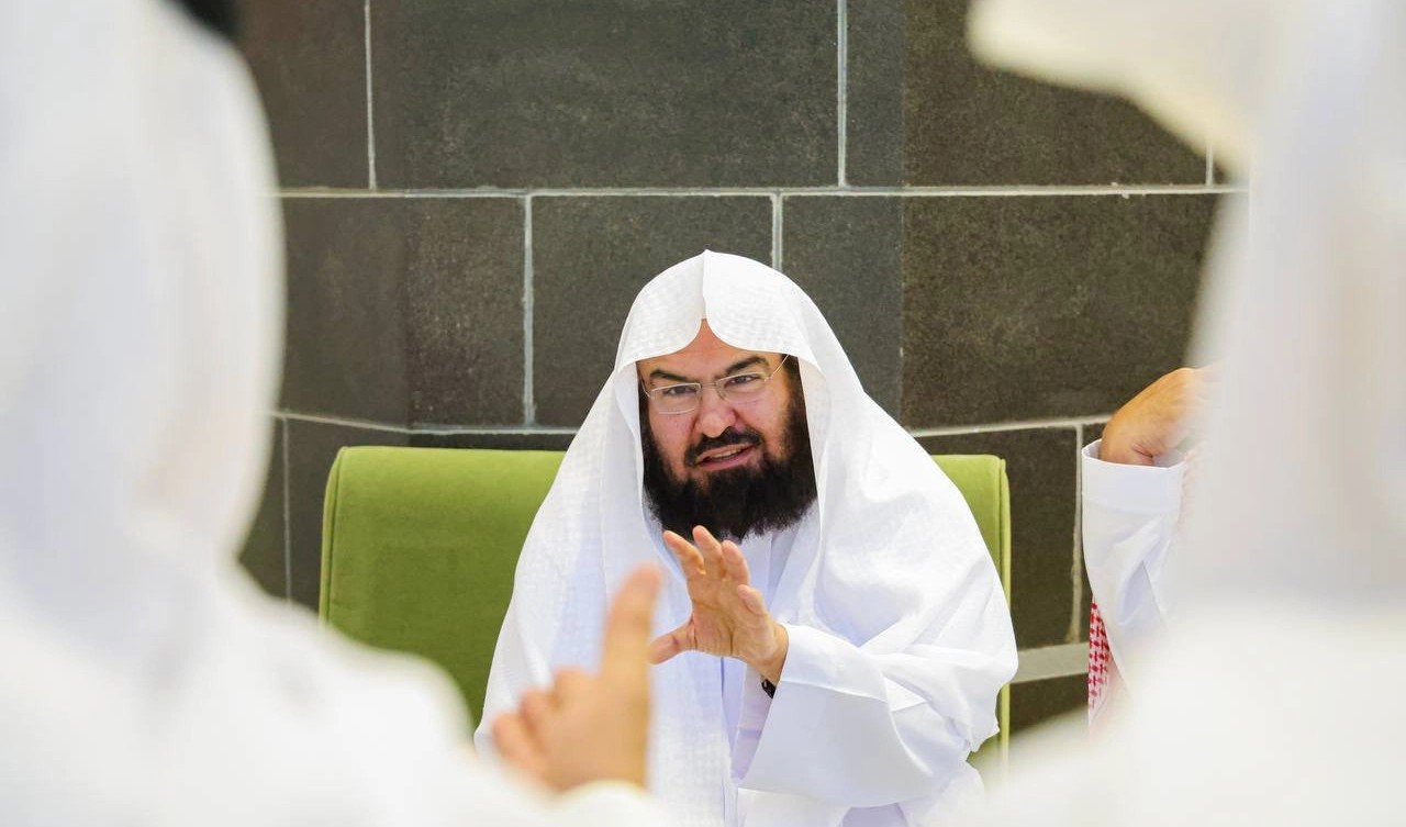 السديس: من مفاخر بلادنا عنايتها بكتاب الله في التشريع والتحكيم والتحفيظ والتعليم 