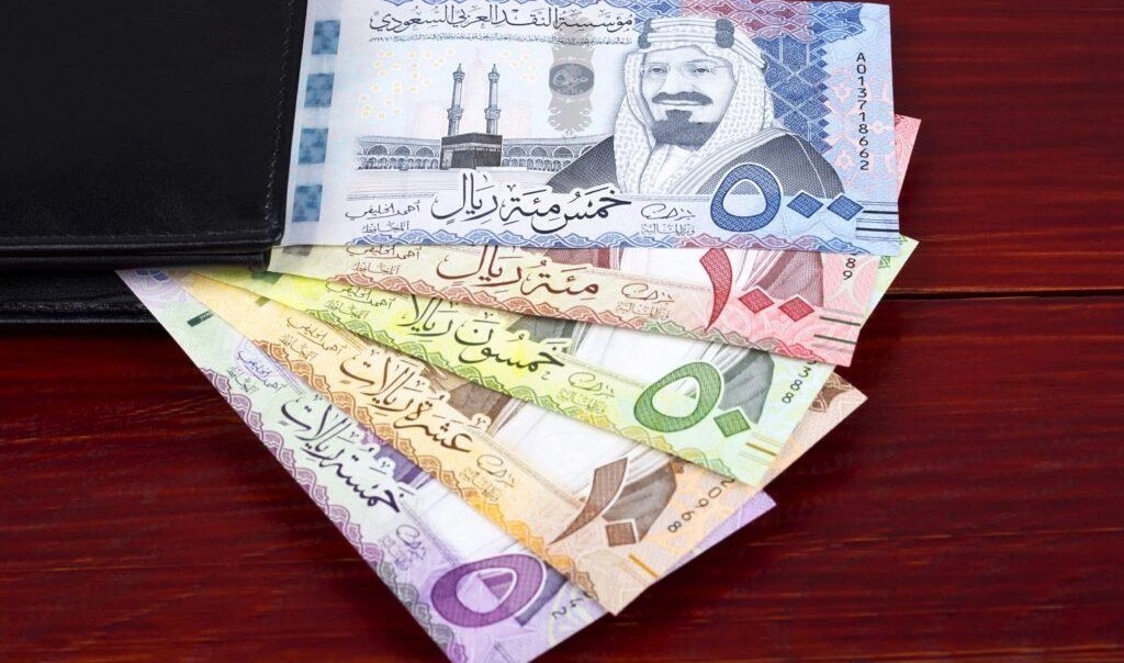 سعر الريال مقابل الدولار والعملات الأجنبية اليوم السبت 15-3- 1445