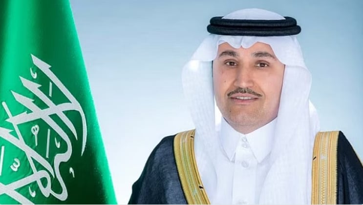 وزير النقل: استراتيجية لتقليل الانبعاثات الكربونية إلى 2% لكل ساكن