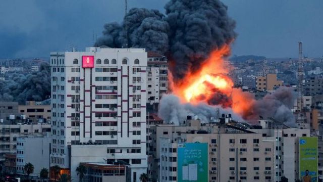 الصحة الفلسطينية: ارتفاع عدد شهداء القصف الإسرائيلي على غزة إلى 424 