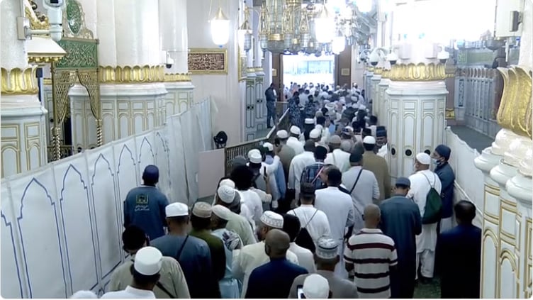 «الحج»: 8 خطوات لاستخراج تصاريح الصلاة في الروضة الشريفة 