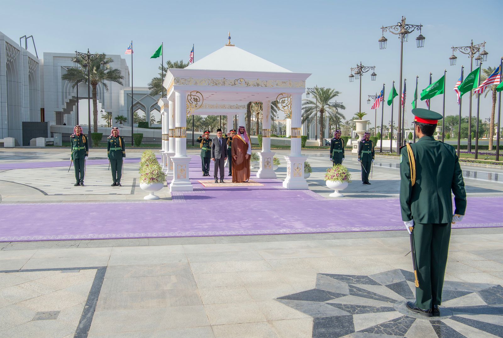 خلال الاستقبال