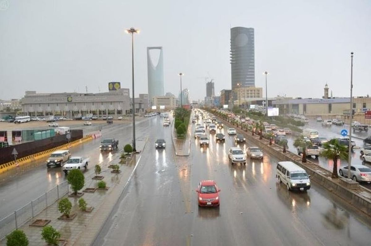 طقس المملكة اليوم الثلاثاء.. أمطار رعدية وجريان سيول ببعض المناطق