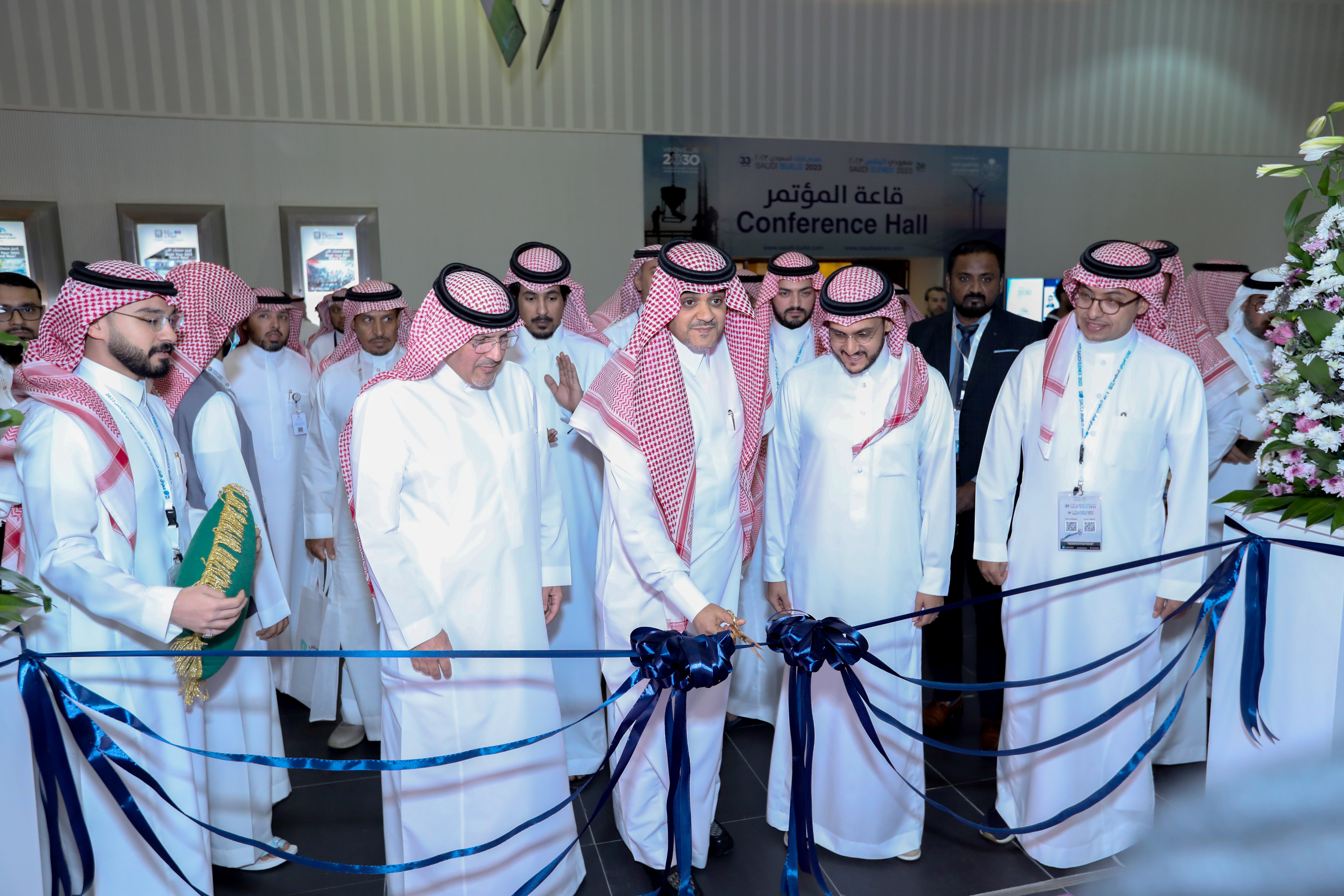 نائب وزير الشؤون البلدية والقروية والإسكان يفتتح معرض البناء السعودي 2023
