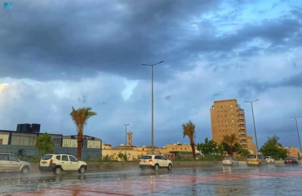 طقس الأربعاء.. أمطار رعدية ورياح نشطة على عدة مناطق 