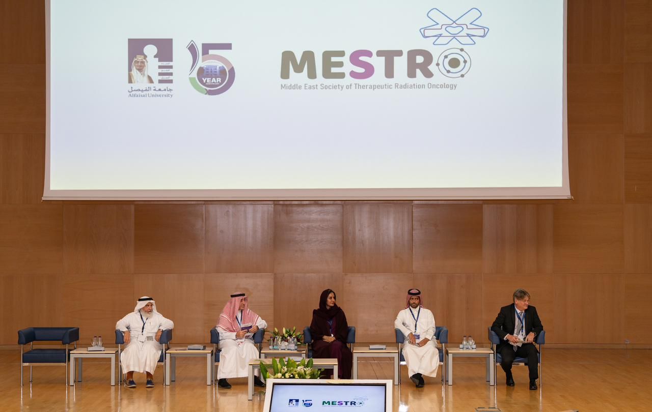 تجمع طبي عالمي بالرياض: «الميكرويف» آمن ويعالج الأورام السرطانية

