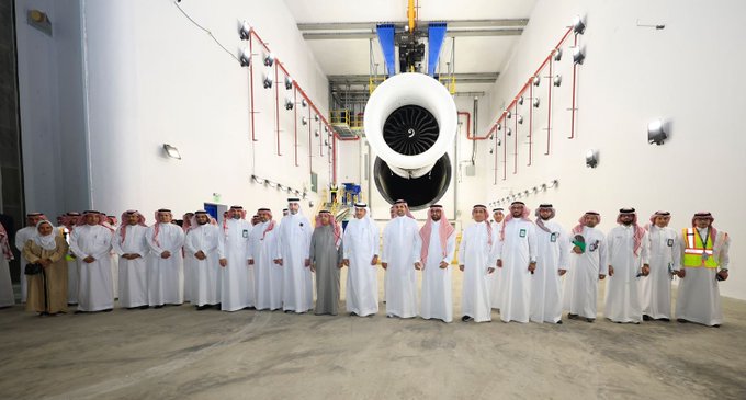 وزير النقل يفتتح أحدث مركز لتوضيب محركات الطائرات على مستوى المنطقة