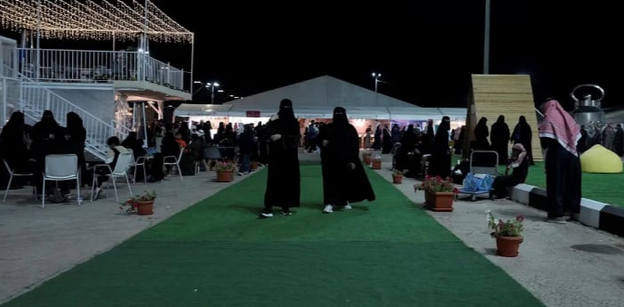 170 ألف زائر لمهرجان الحمضيات بالحريق منذ انطلاقته