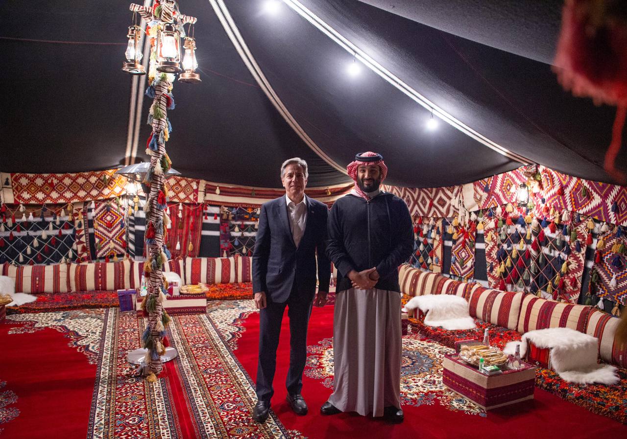ولي العهد يلتقي وزير الخارجية الأمريكي في المخيم الشتوي بالعلا

