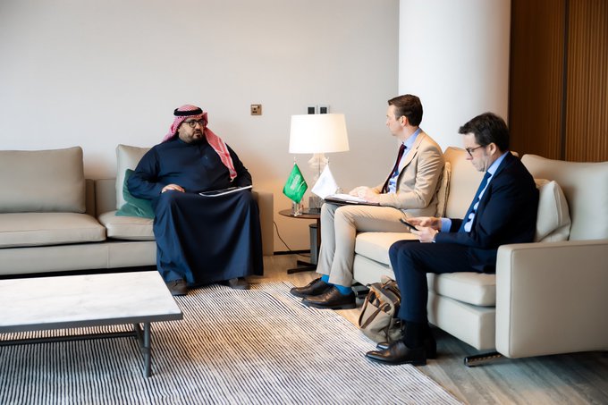 وزير الاقتصاد يلتقي رئيس مجموعة العمل المعنية بالرشوة الأجنبية 