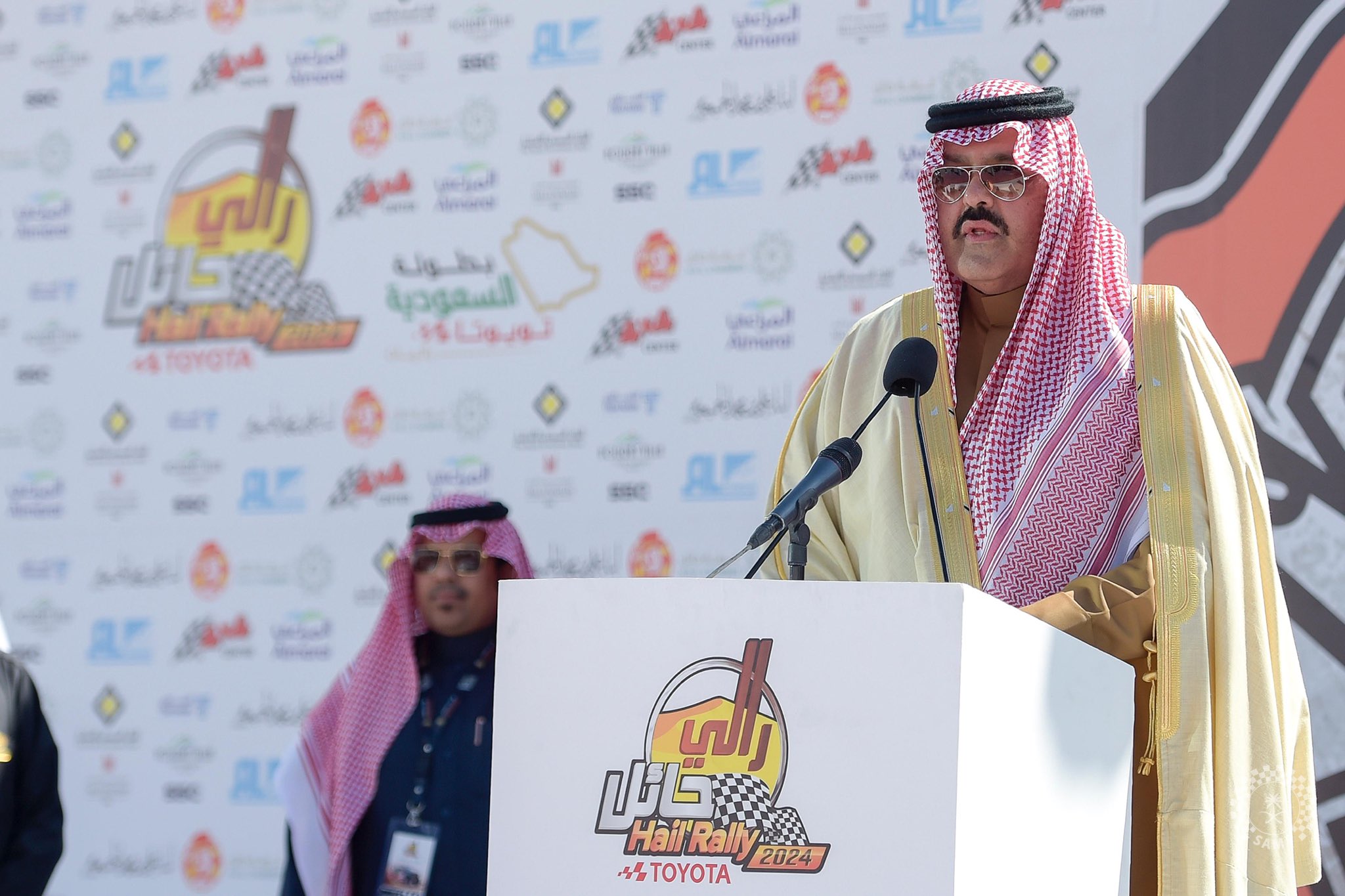 إطلاق شارة بدء انطلاق رالي حائل تويوتا الدولي 2024