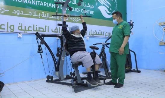 مركز الأطراف الصناعية في مأرب يقدم خدماته الطبية لـ 322 مستفيداً خلال يناير الماضي 