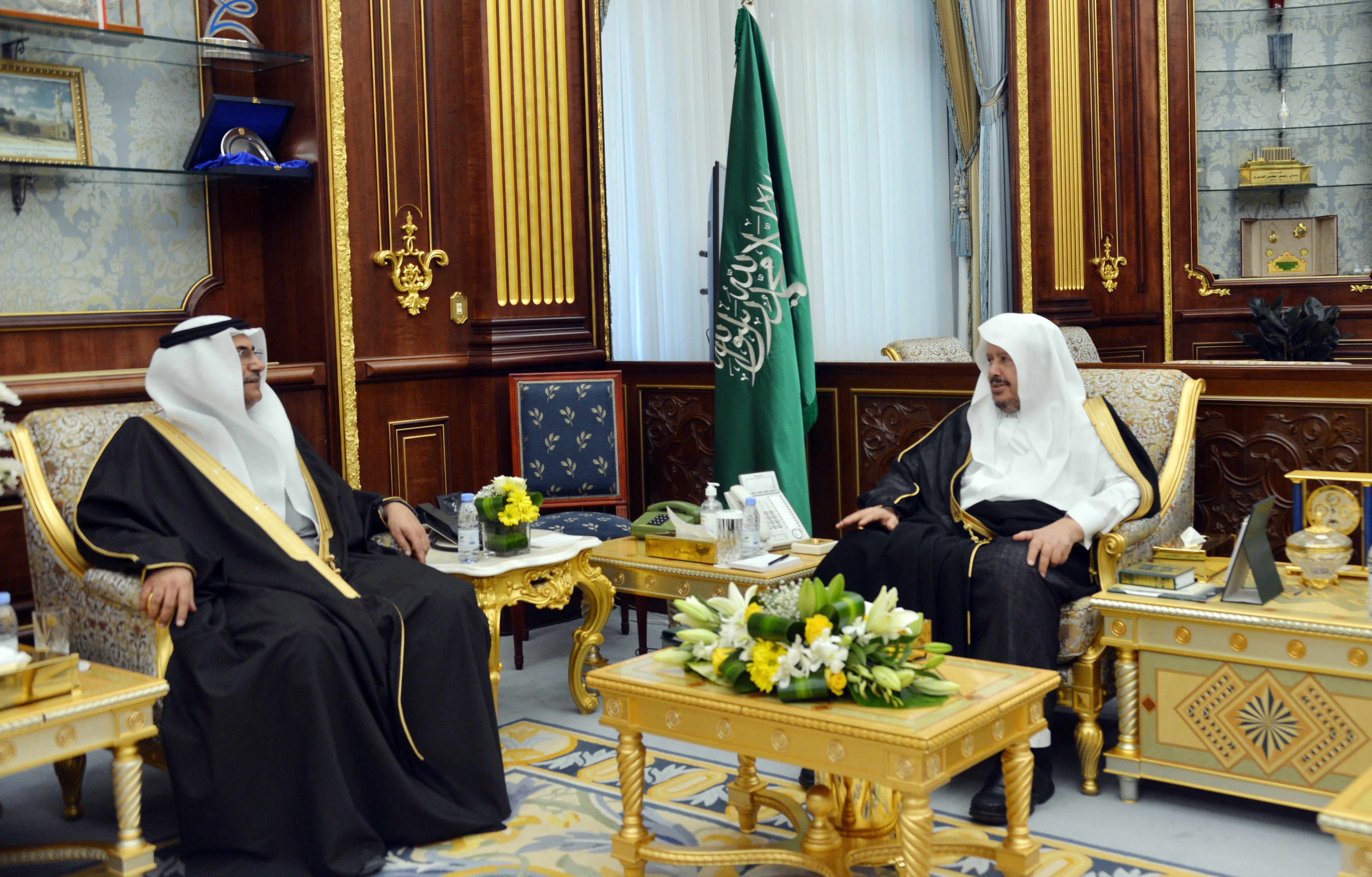رئيس البرلمان العربي يشيد بدور المملكة في تعزيز العمل العربي المشترك