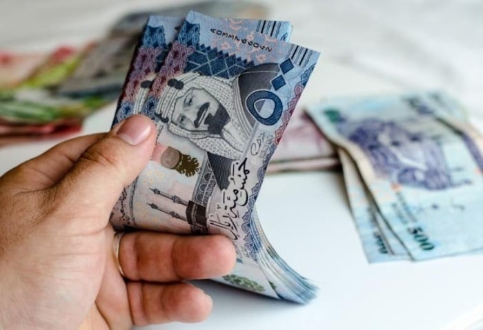 سعر الريال مقابل الدولار والعملات الأجنبية اليوم الإثنين 2-8- 1445