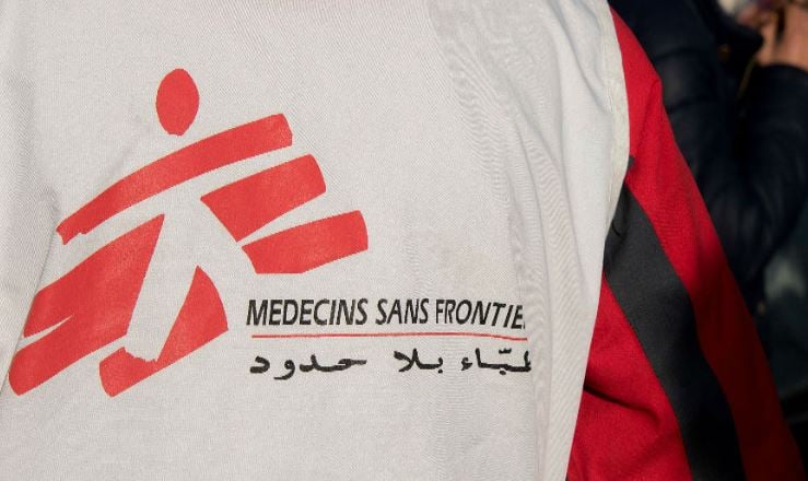 «أطباء بلا حدود»: قلقون للغاية بشأن الوضع في مستشفى ناصر بخان يونس ويجب عمل ممر آمن للخروج