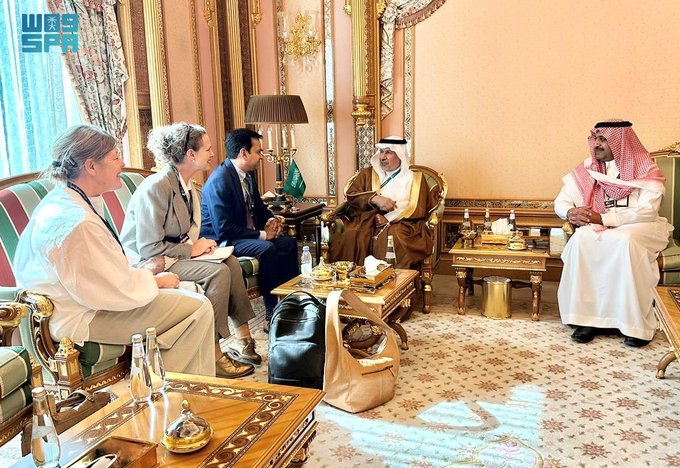 «الربيعة» يناقش المشاريع الإغاثية والإنسانية مع المدير التنفيذي لمنظمة «براك» في بنجلاديش