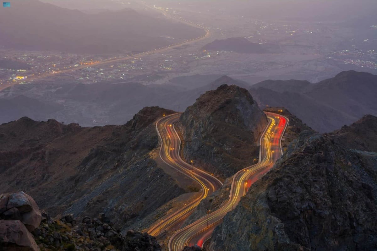 إعادة فتح طريق الهدا بعد الانتهاء من أعمال الصيانة