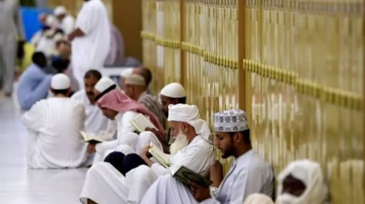 اليوم.. بدء استقبال طلبات التسجيل للاعتكاف بالمسجد الحرام