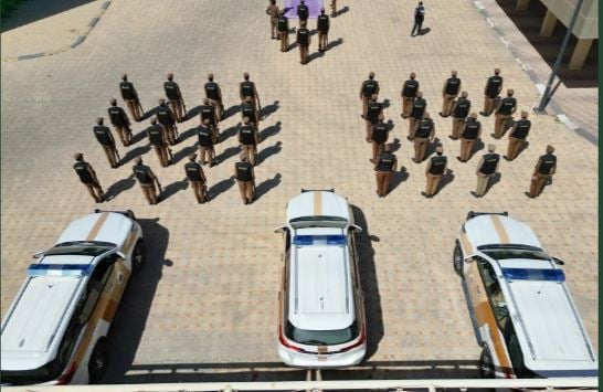 شرطة منطقة الجوف تحتفي بيوم العلم وتطلق مسيرة الأمن
