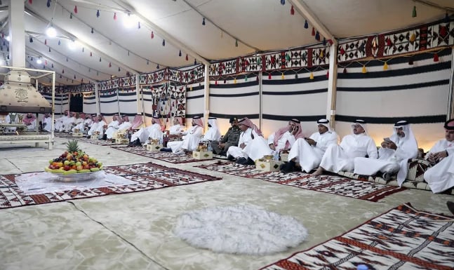 تدشين فعاليات الخيمة الشعبية بمحافظة بيشة