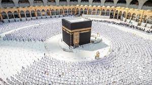 الأمن العام: الصلاة في صحن المطاف تعوق حركة المعتمرين 