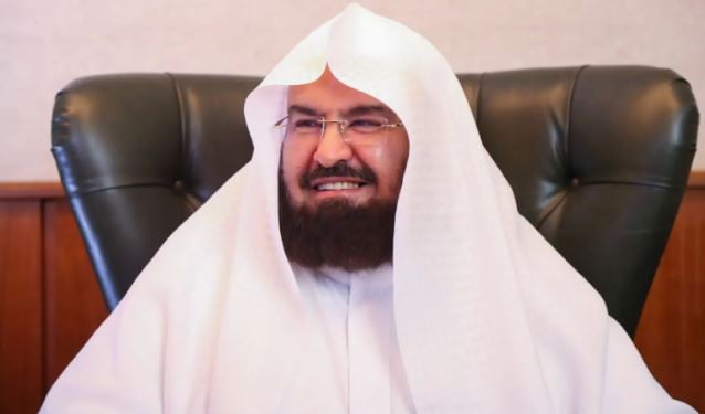 «السديس» يحث المعتكفين على تجنب ما لا يعنيهم وقيام الليل وقراءة القرآن