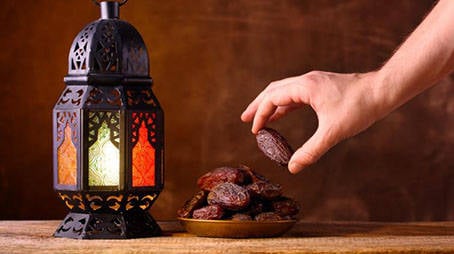 استشاري: الصيام فرصة لتخلص الجسم من السموم والخلايا الميتة