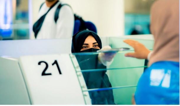 جوازات مطار الأمير محمد بن عبدالعزيز تنهي إجراءات ضيوف الرحمن القادمين للعمرة خلال شهر رمضان