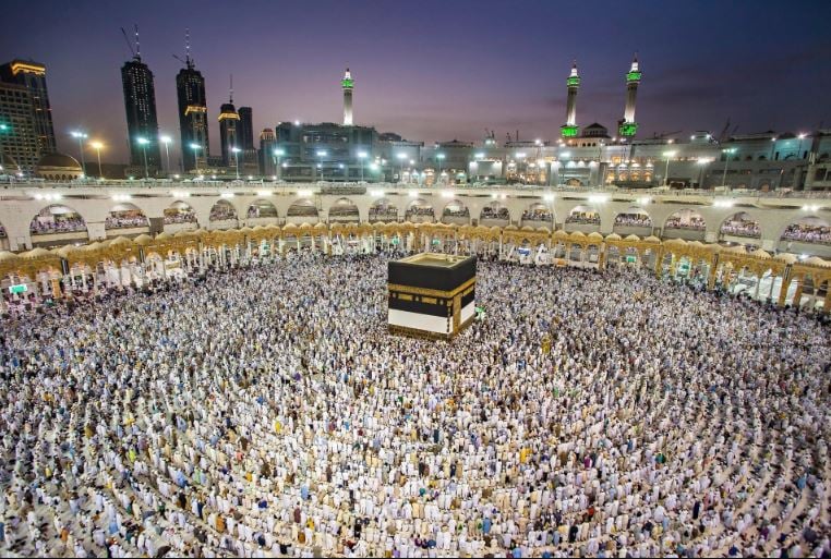 الحج والعمرة توضح موعد بدء إصدار تصاريح الحج 1445 من خلال منصة أبشر