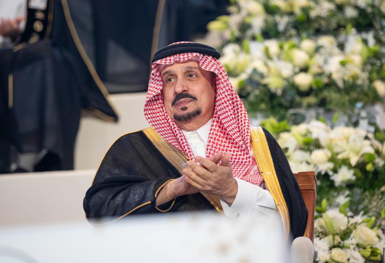  أمير الرياض يرعى حفل تخريج الدفعة الـ69 من طلبة جامعة الإمام محمد بن سعود الإسلامية