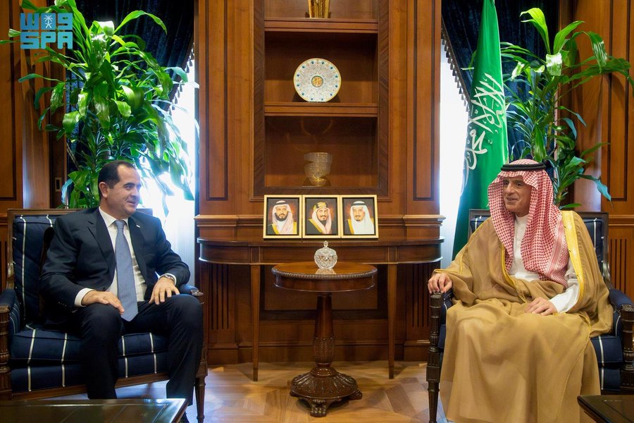 وزير الدولة للشؤون الخارجية يستقبل سفير طاجيكستان لدى المملكة
