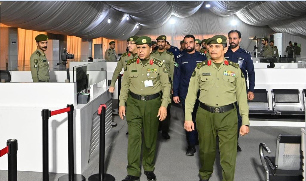 مدير عام الجوازات يتفقد منفذ الخفجي