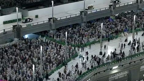 بث مباشر.. صلاة التهجد من المسجد الحرام 