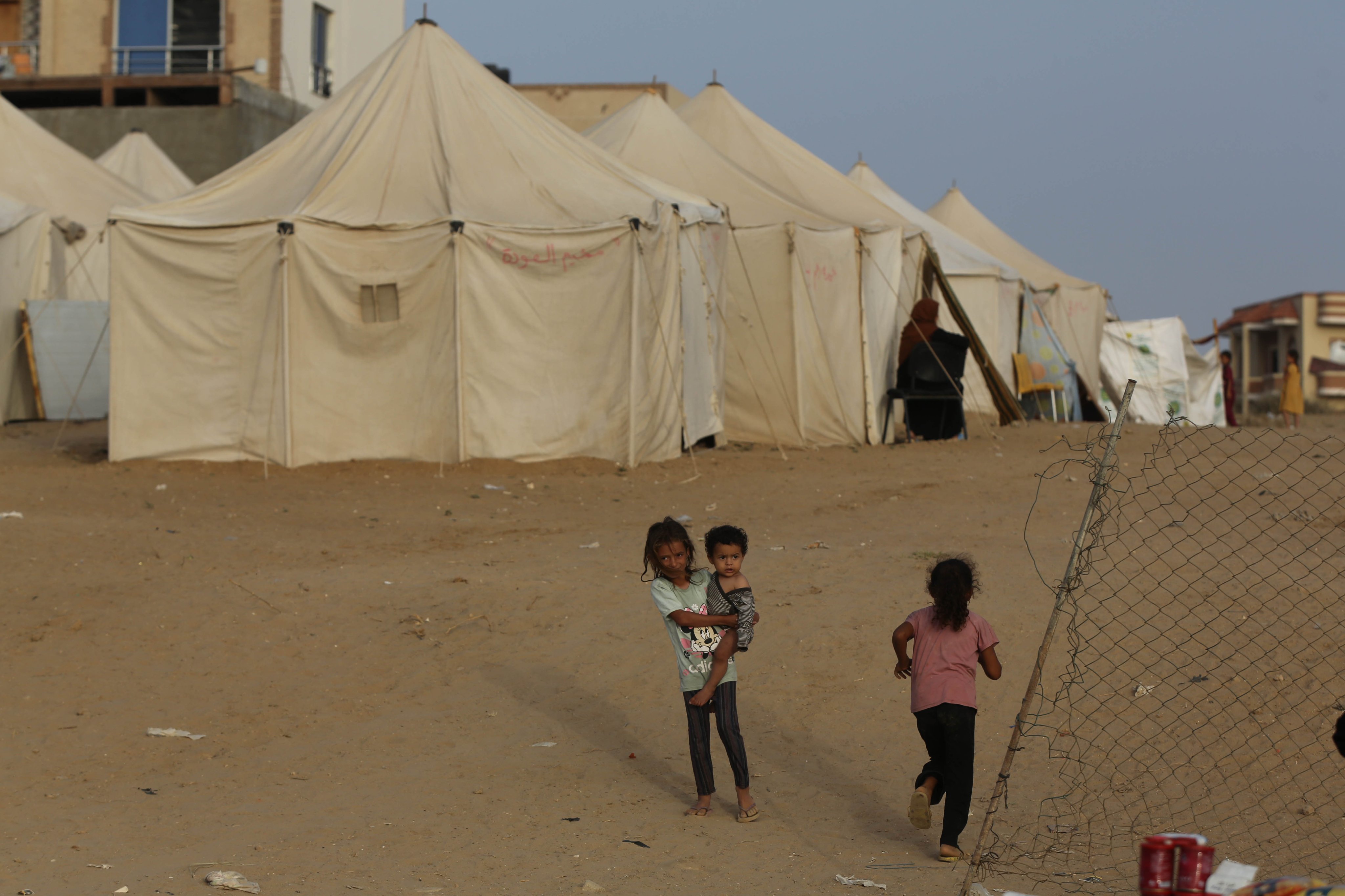 «الأونروا»: مليون فلسطيني أجبروا على النزوح من رفح خلال ثلاثة أسابيع 
