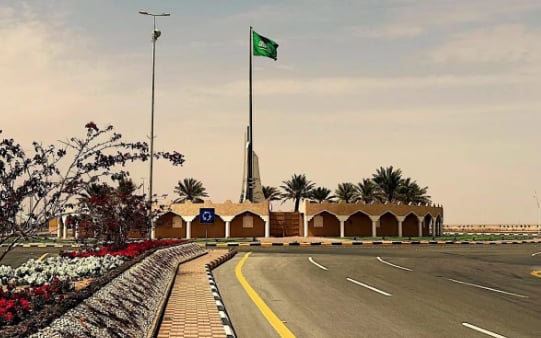 أمانة الحدود الشمالية تطلق حملة لمعالجة التشوه البصري في "لينة التاريخية"