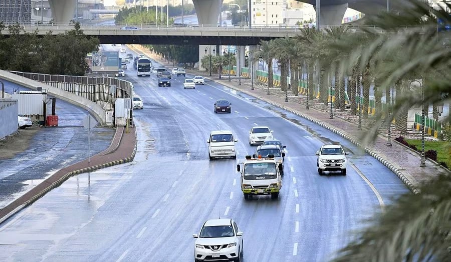 طقس المملكة اليوم الثلاثاء.. أمطار رعدية مصحوبة برياح نشطة 