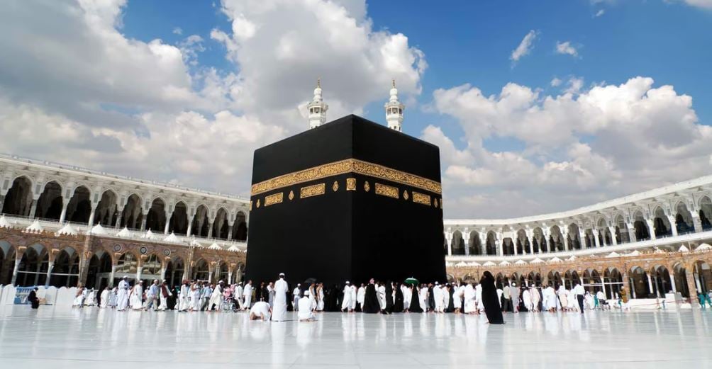 وظائف الحج الموسمية 1445.. أجير يوضح هل يحصل العاملون على راتب أو مكافأة؟