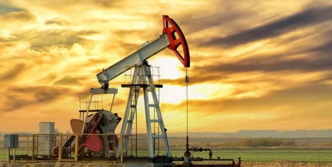 ارتفاع أسعار النفط بفضل التوقعات بزيادة استهلاك الوقود في الصيف 