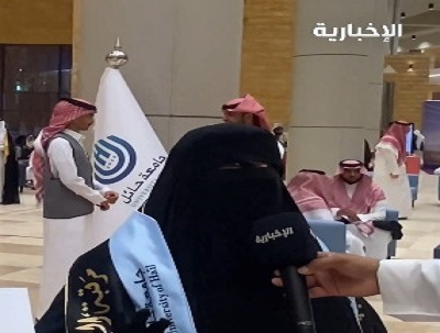 عمرها 63 عاما.. أكبر خريجة من جامعة حائل تروي تفاصيل النجاح
