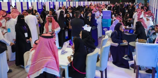 اختتام "برنامج طويق للتوظيف" بأكثر من 6,000 مقابلة وظيفية للخرّيجين