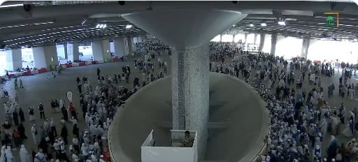 2 مليون حاج يواصلون رمي الجمرات وفق خطط التفويج  