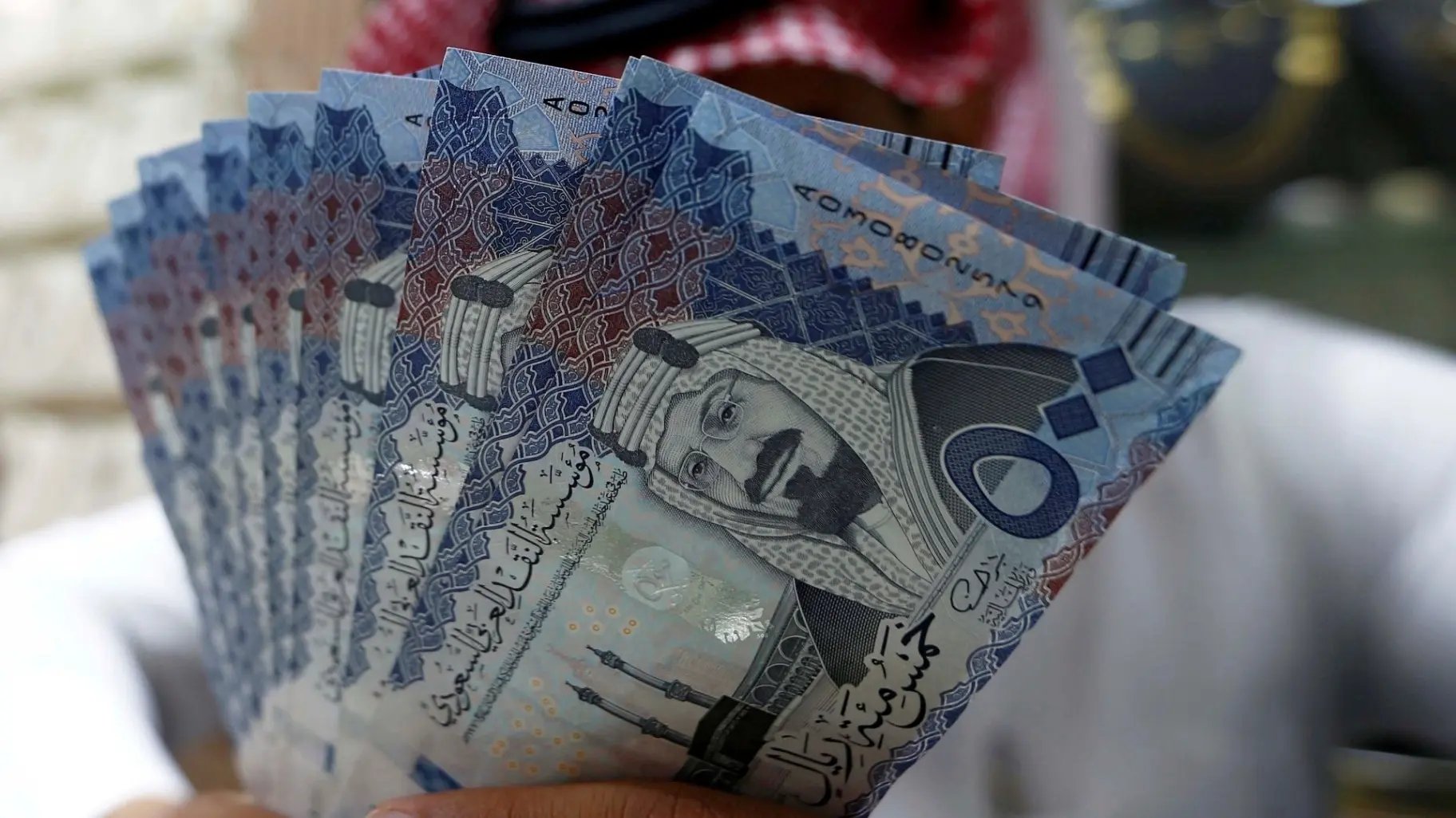 سعر الريال مقابل الدولار والعملات الأجنبية اليوم الإثنين 18-12- 1445