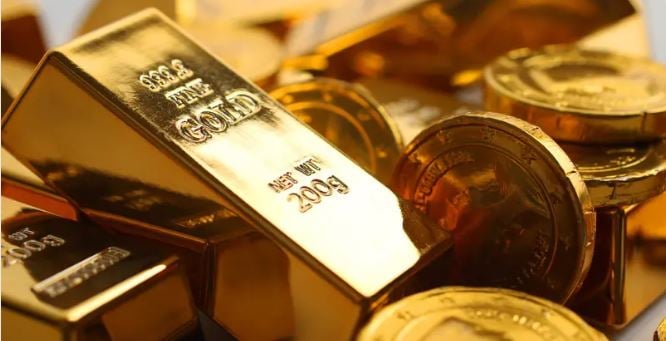 متأثرا بقوة الدولار.. تراجع أسعار الذهب وترقب بشأن بيانات التضخم الأمريكية