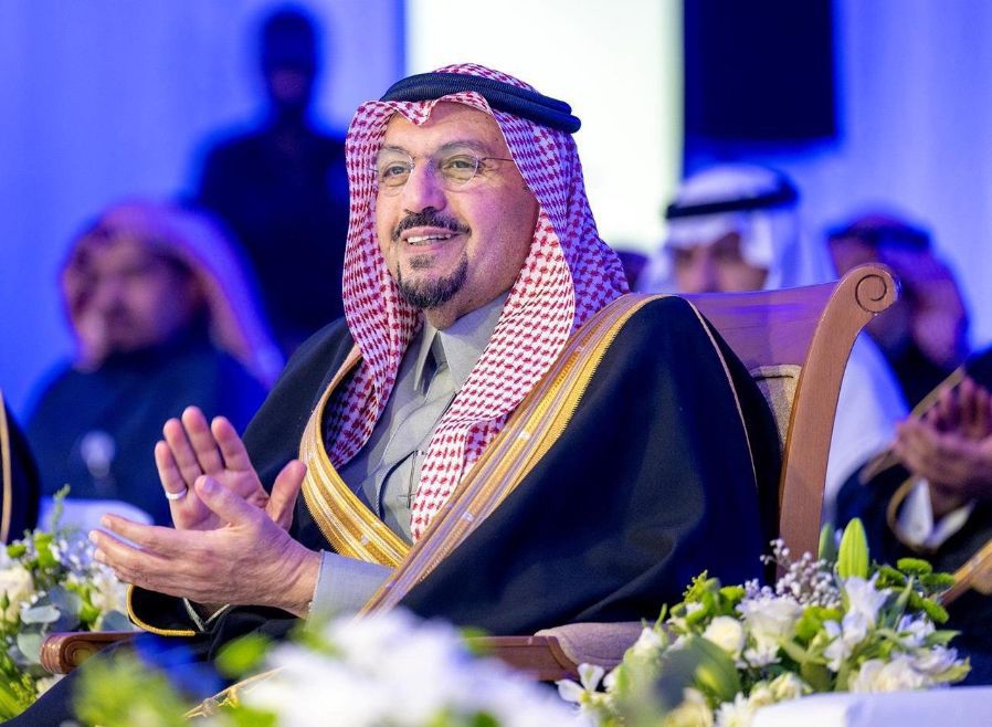الأمير فيصل بن مشعل يرعى اليوم حفل تخريج 12129 خريج وخريجة بجامعة القصيم