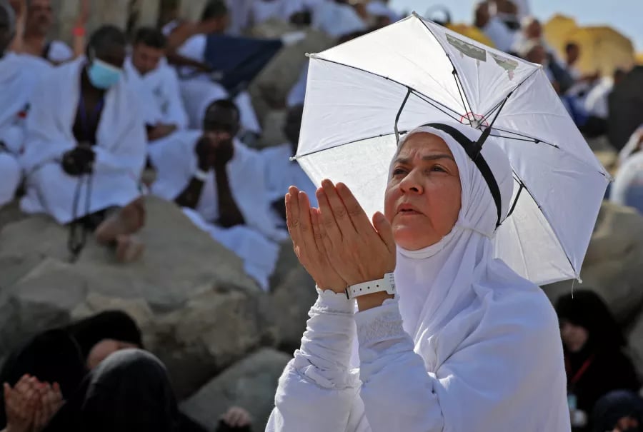 في يوم عرفة.. تحذير من «الصحة» للحجاج لتجنب الإجهاد الحراري