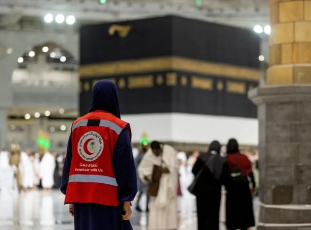 إحدى المتطوعات بموسم الحج 1445: دعوات الحجاج لنا كفيلة بتخفيف المتاعب