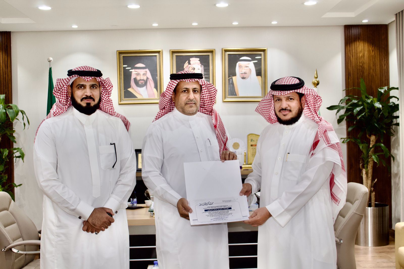 «تعليم الطائف»: تكريم «السيالي» لإسهاماته المتميزة في إدارة المدرسة السعودية بنيودلهي