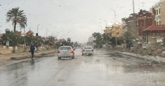 خالد الزعاق يكشف سبب سقوط الأمطار الغزيرة على مناطق أبها وجازان وعسير