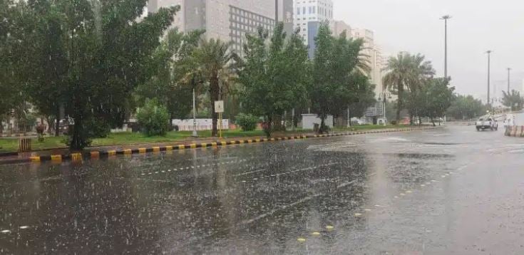 إنذار أحمر.. «الدفاع المدني» تدعو لتوخي الحيطة واتباع الإرشادات على أجزاء من منطقة مكة المكرمة
