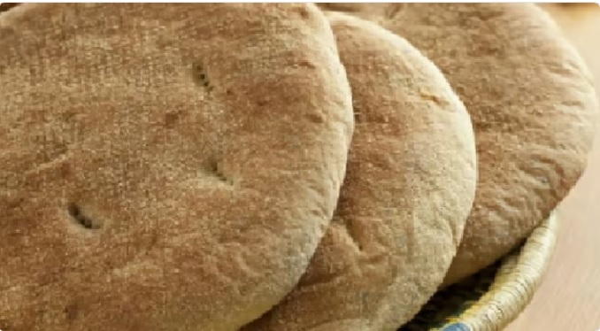 هل يمكن تناول الخبز وقت الصيام المتقطع؟.. استشاري يوضح